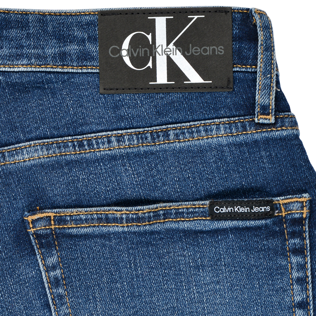 Calvin Klein Jeans Bleu REGULAR SHORT ESS BLUE TxL1dK1g