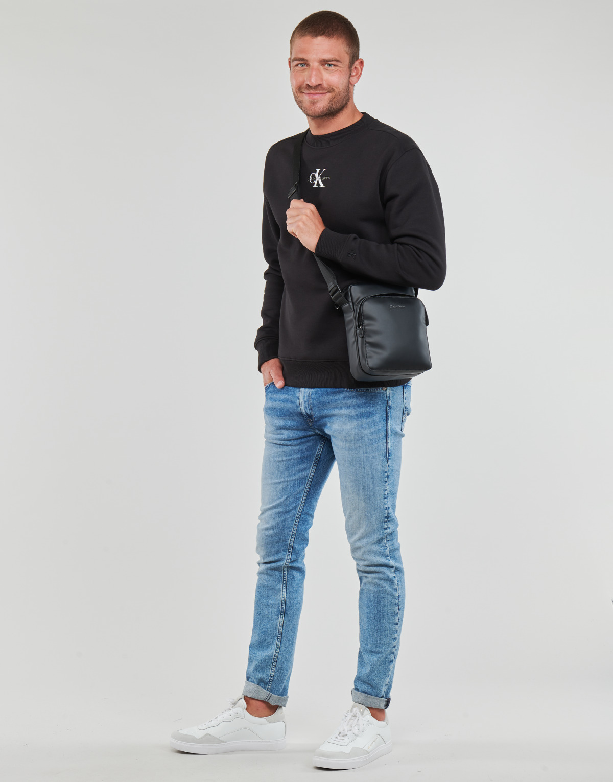 Calvin Klein Jeans Noir MONOLOGO CREW NECK yJK6niqj