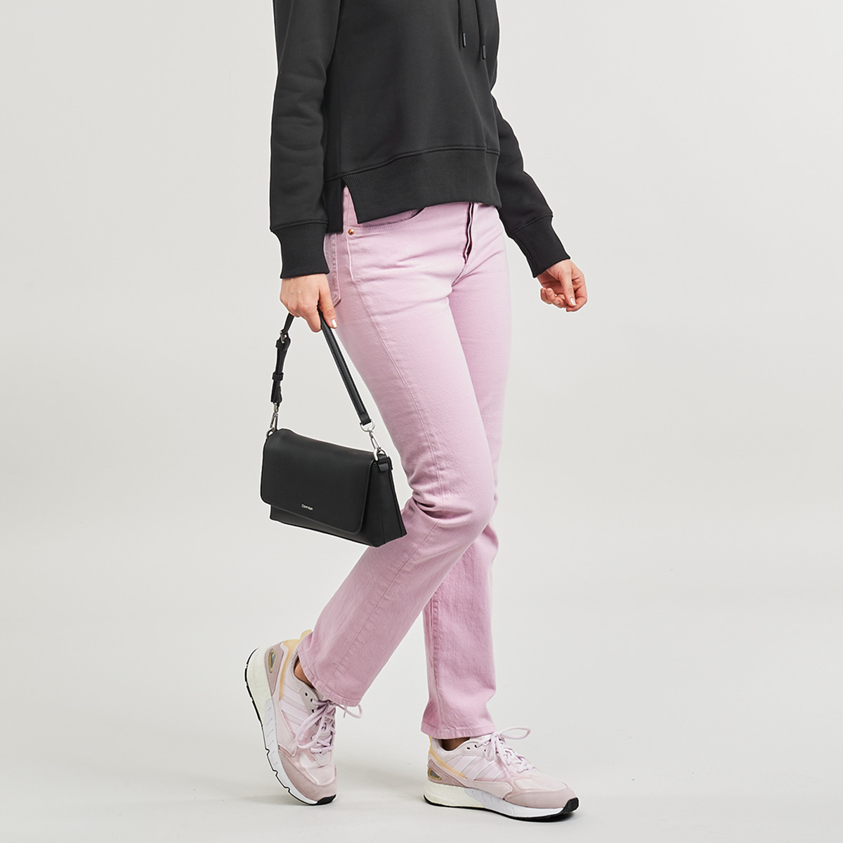 Calvin Klein Jeans Noir CK MUST SHOULDER BAG wMs8nVBB