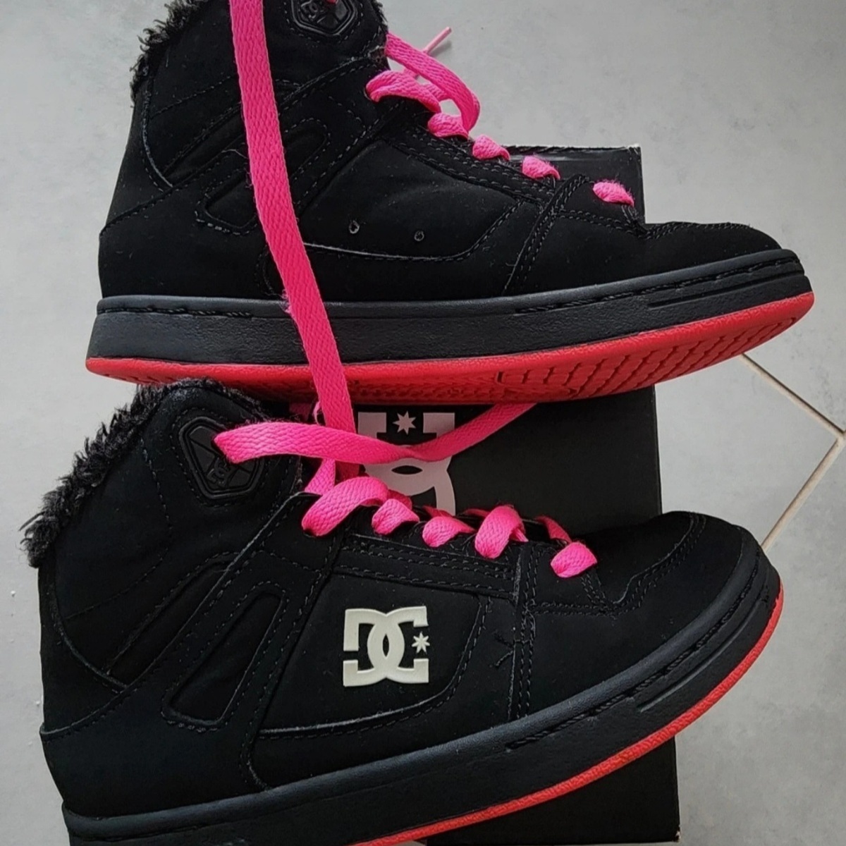 DC Shoes Noir Basket DC shoes Fourées noire et rose fushia x4OvIHuS